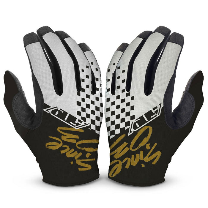 509 509 4 Low Gloves Speedsta Black GoldSM